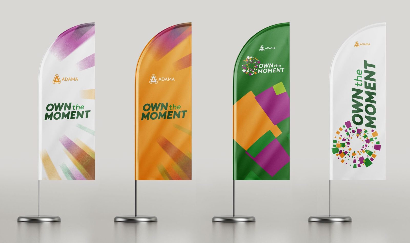 Own The Moment, Malta 2025: quatro bandeiras de tecido com a identidade Own the Moment